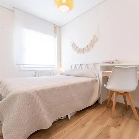 Cool 2hab Apartment